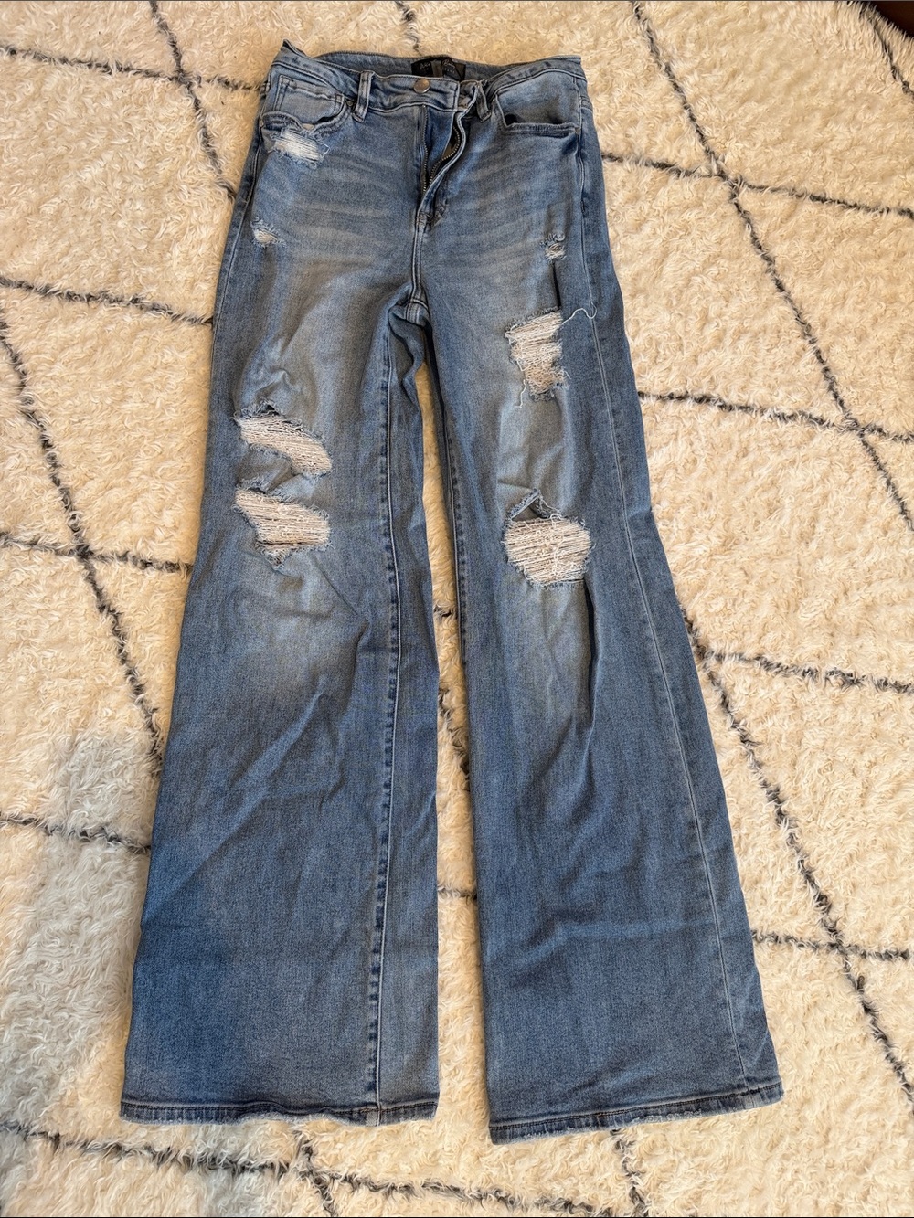 Wild Oak Boutique Kimora Risen Jeans - Medium Wash